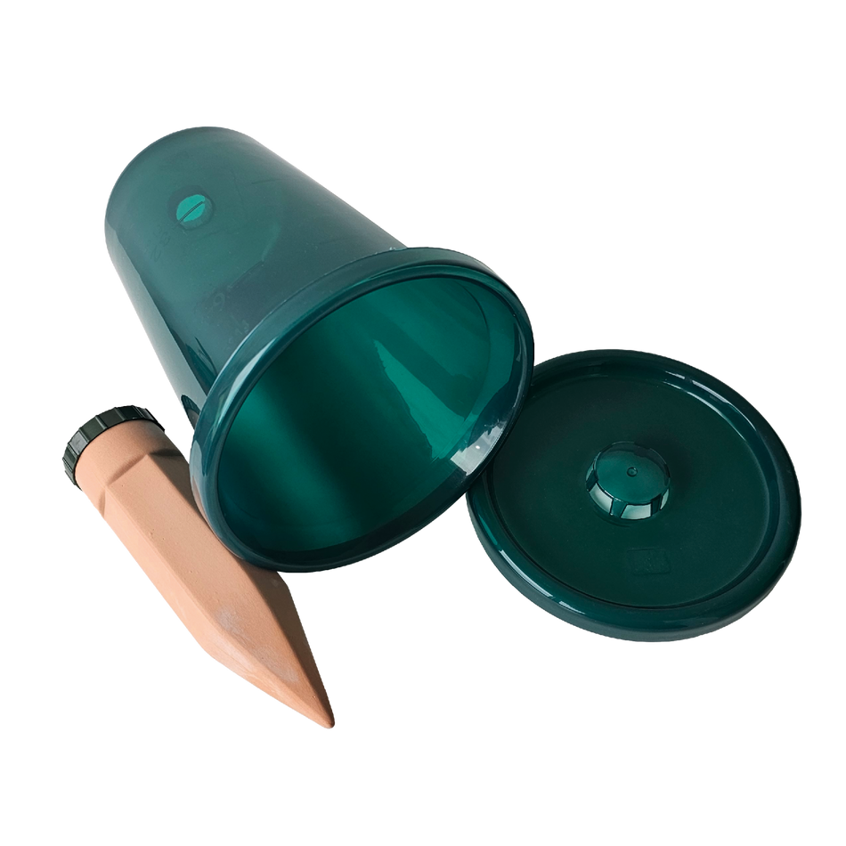 Bewässerungssystem "Hydro Cup" mit Tonkegel und Becheraufsatz